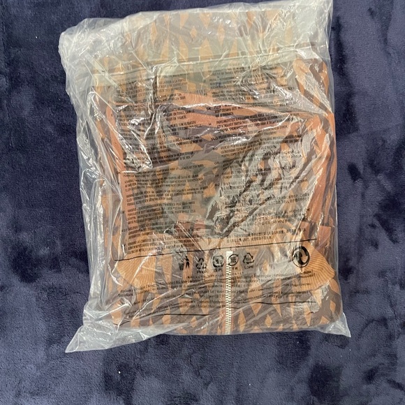 Ivy park x adidas monogram cropped jacket - Picture 4 of 4